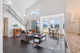 Interior of an ONYX condo for sale in Campbell CA